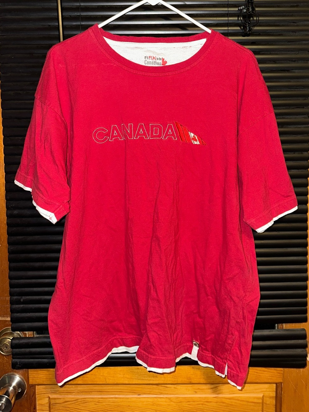 It’s fun to be Canadian tee vintage Y2K tourist souvenir